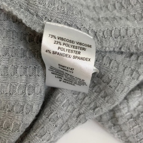 Natural Reflections Long Sleeve Button Up Long Sleeve Waffle Knit Top - Picture 8 of 10